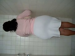 Magdalena banyoda amatör gizli yürüdü